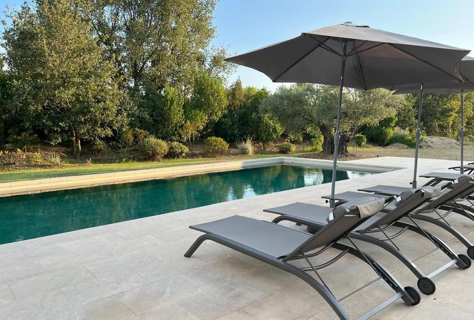 Ecolodge Romantique Proche Lourmarin Piscine Privee Borne Recharge Puyvert