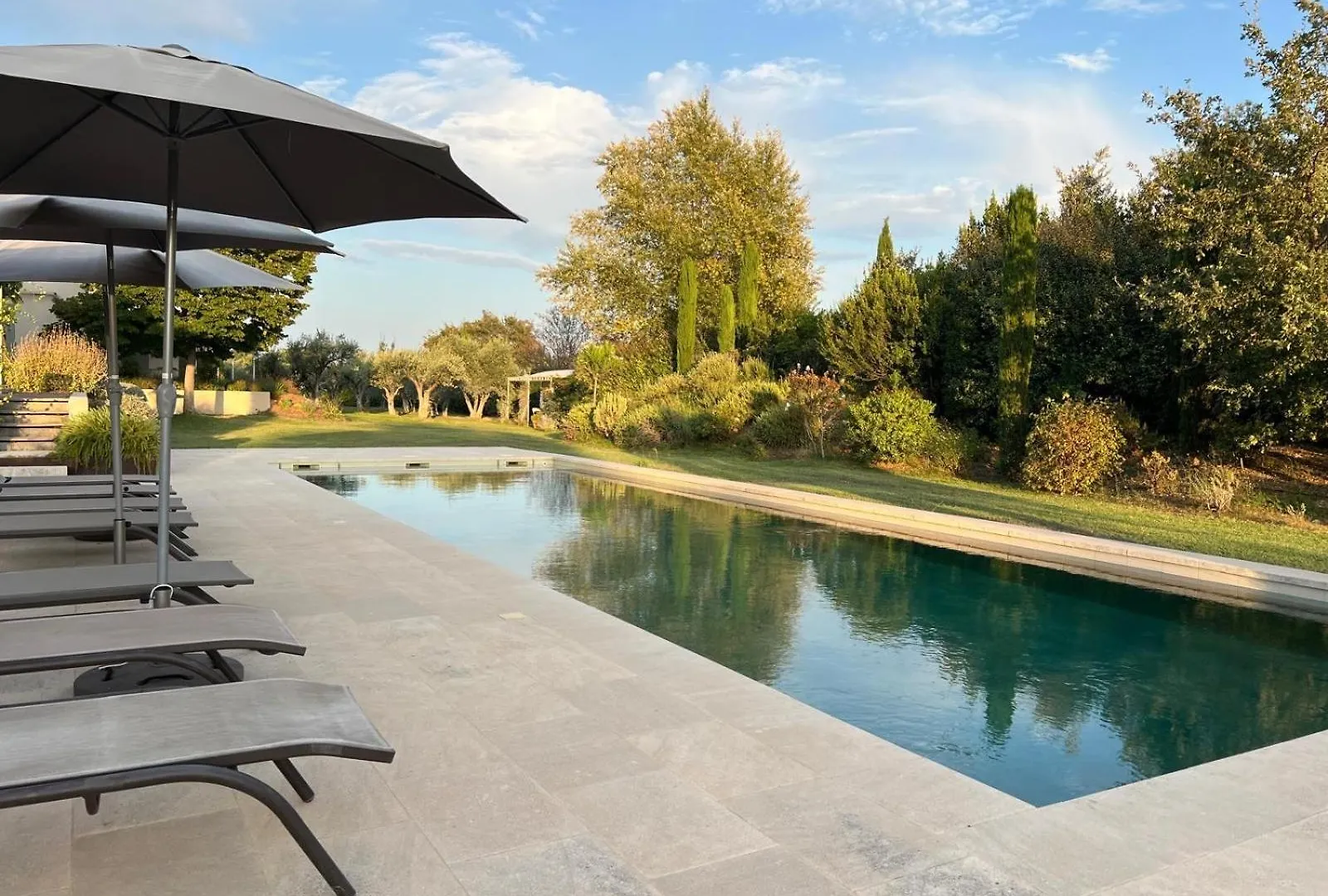 Holiday home Ecolodge Romantique Proche Lourmarin Piscine Privee Borne Recharge Puyvert